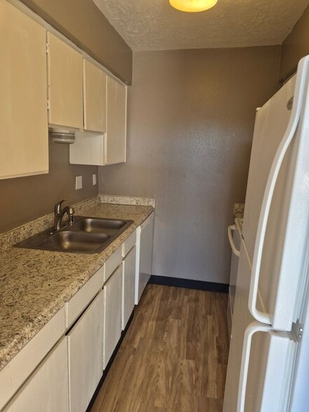 Building Photo - 4601 Carlisle Blvd NE