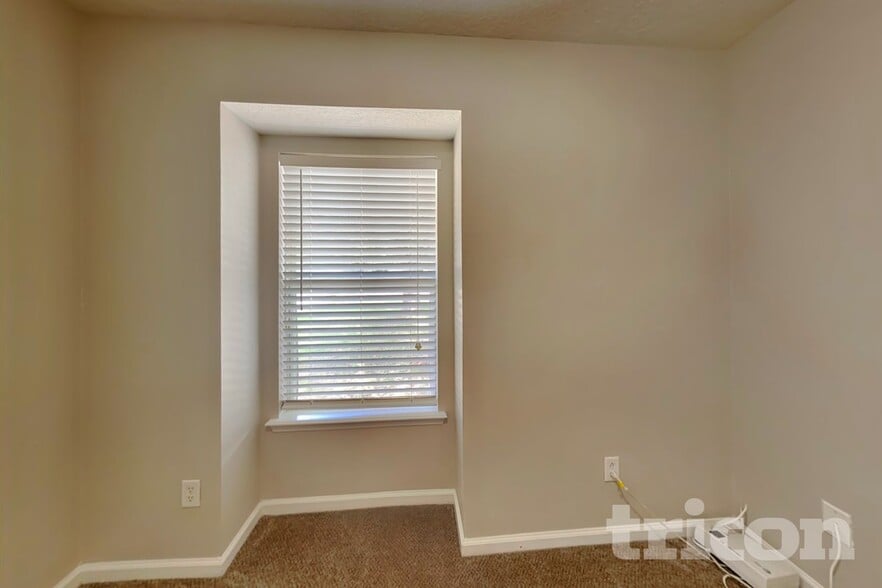 Building Photo - 137 Brays Island Ln