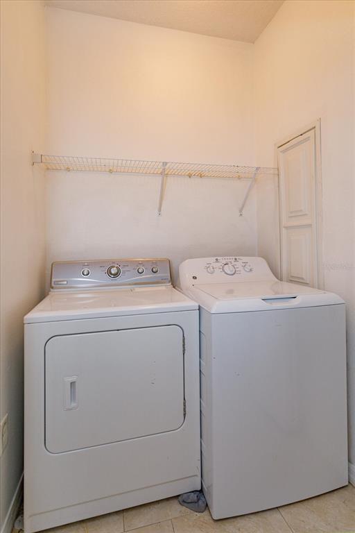 Building Photo - 1532 Broken Oak Dr