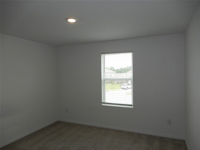 Building Photo - 21102 Trivento Dr