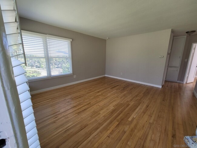Building Photo - 4660 Saratoga Ave