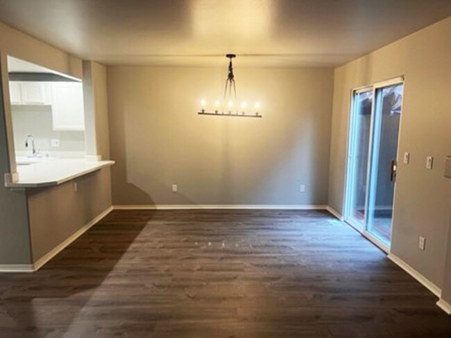 Building Photo - Fully renovated Renton Highlands 3-bedroom...