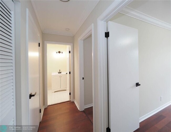 Building Photo - 10764 Lenox Rd