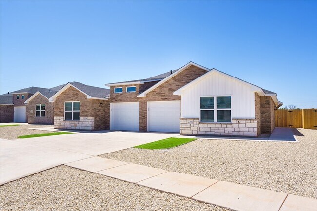 Building Photo - 2718 Baron Ave