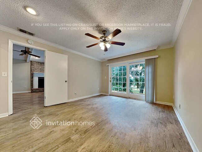 Building Photo - 1463 Oak Pl