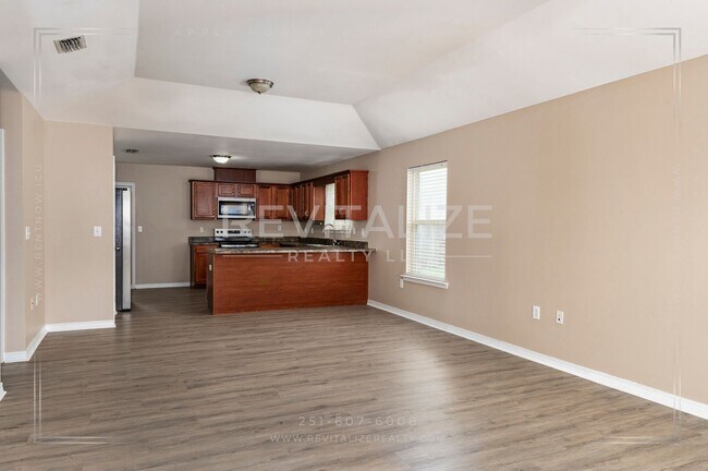 Building Photo - 1549 Majesty Loop