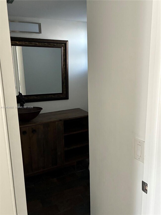 Building Photo - 3770 NE 171 St