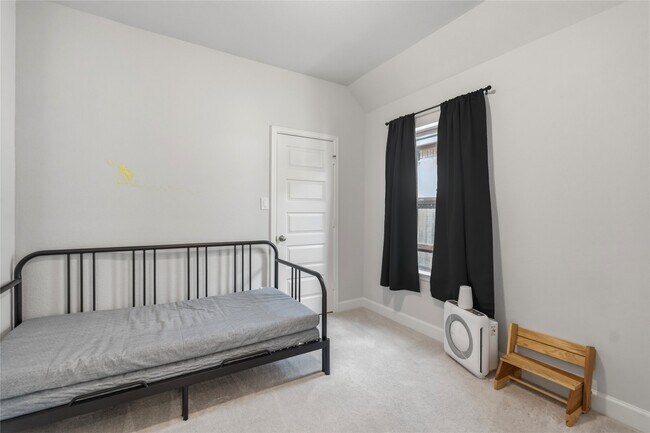 Building Photo - 29427 Mesquite Oaks Dr