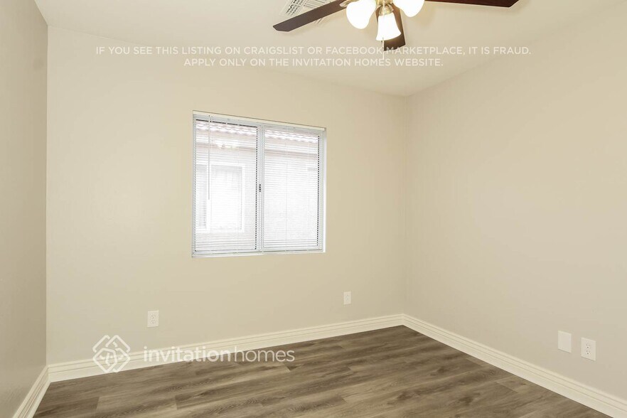 Building Photo - 12534 W Bloomfield Rd