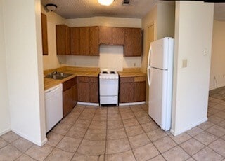 Building Photo - 45147 Durbin Rd