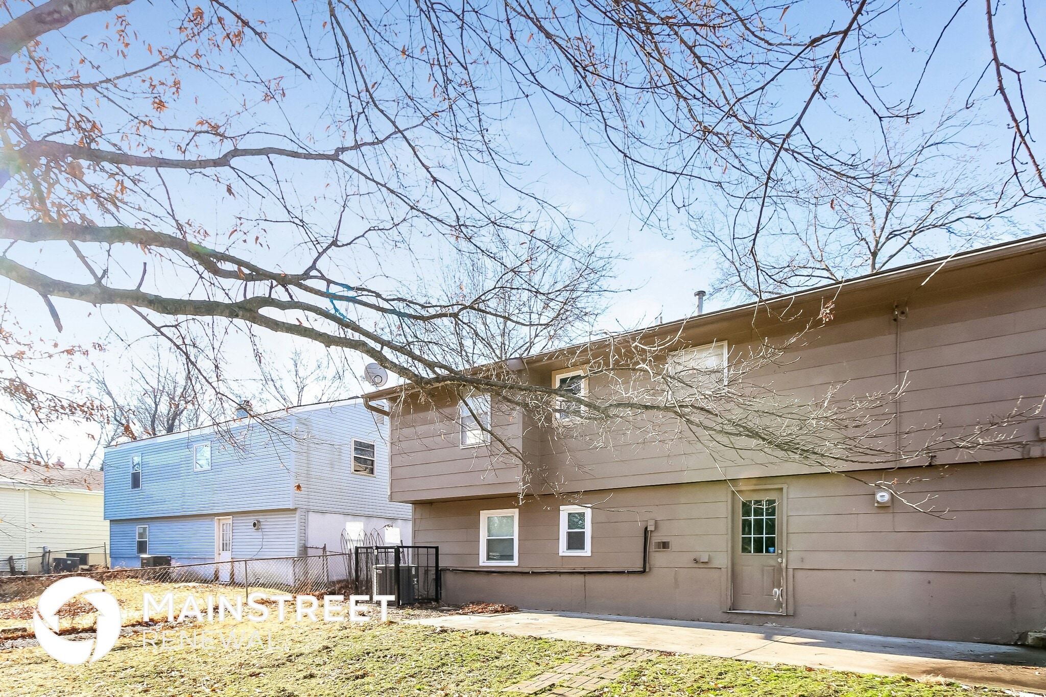 Building Photo - 8173 NE San Rafael Dr