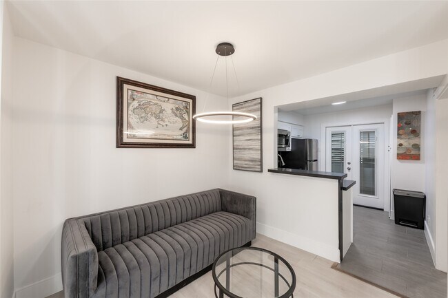 Building Photo - 2601 Marilee Ln