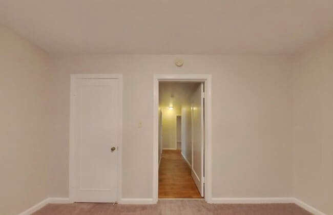 Building Photo - 2747 El Rey St