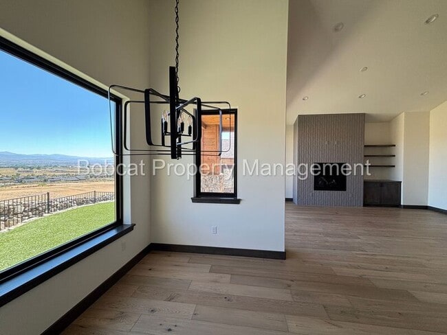 Building Photo - 2933 Portrush Dr