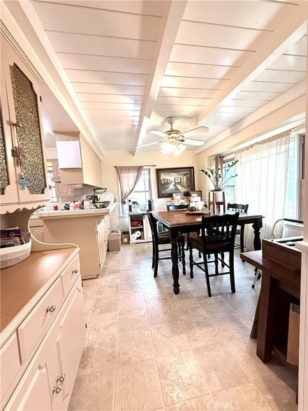 Building Photo - 970 W 8th St