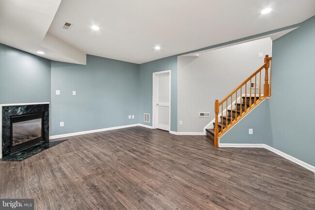 Building Photo - 21776 Ladyslipper Sq