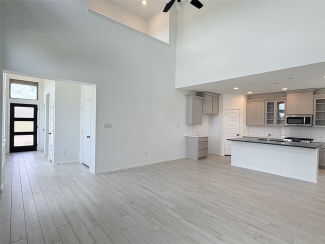 Building Photo - 10702 Ursa St