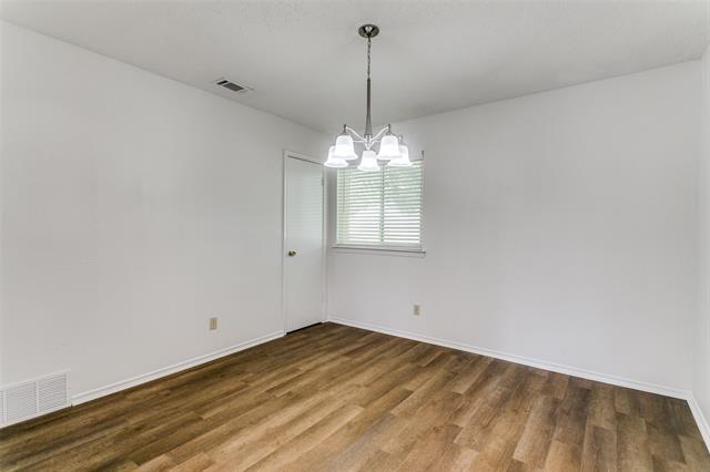 Building Photo - 1808 Ridgewood Dr