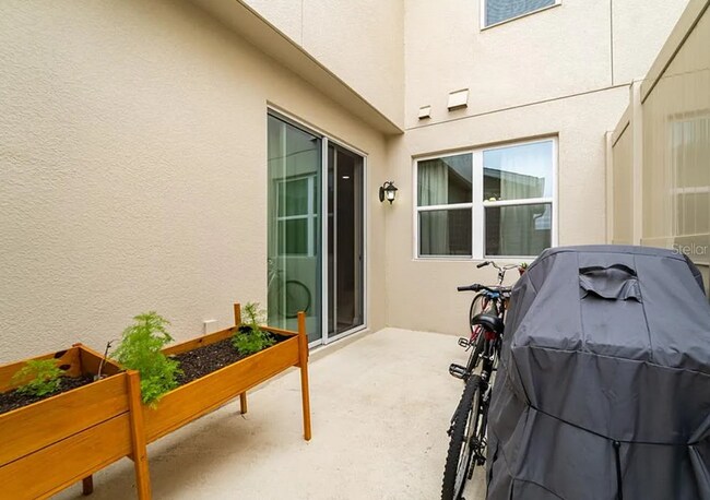 Building Photo - 13749 Beckman Dr