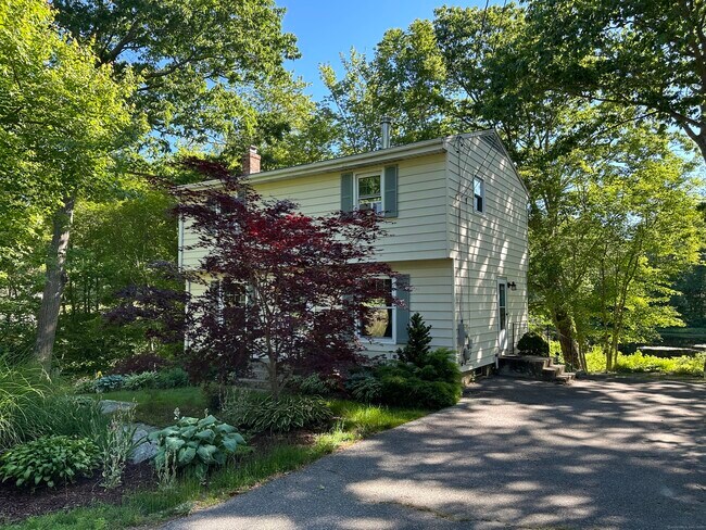 Building Photo - 148 Flanders Rd