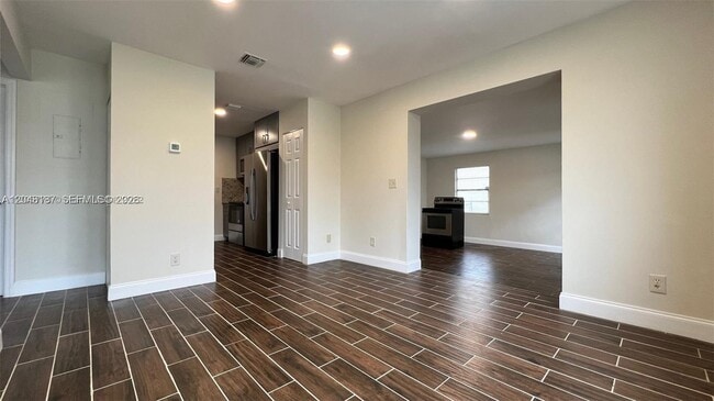 Building Photo - 2130 Funston St