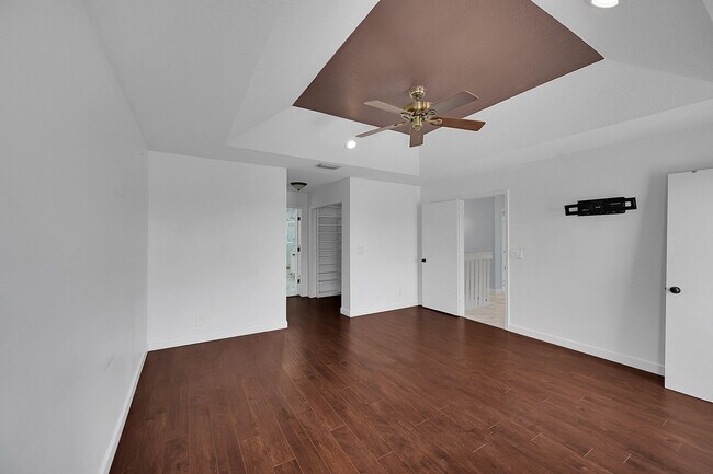 Building Photo - 7306 Michigan Isle Rd