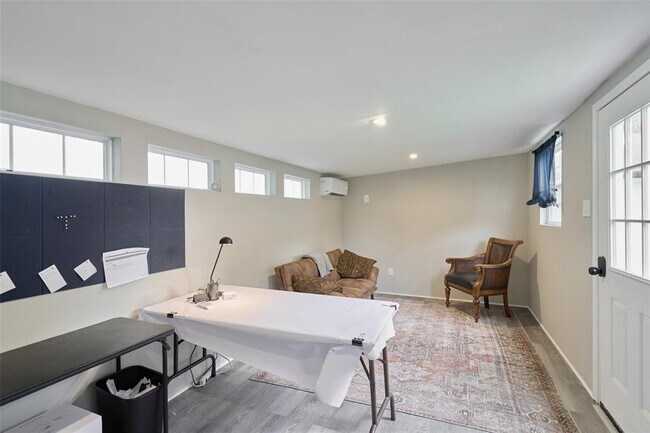 Building Photo - 3607 Hickory Hill Ln