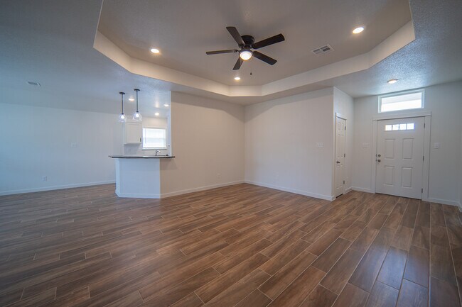 Building Photo - 1414 Sideoats Ln