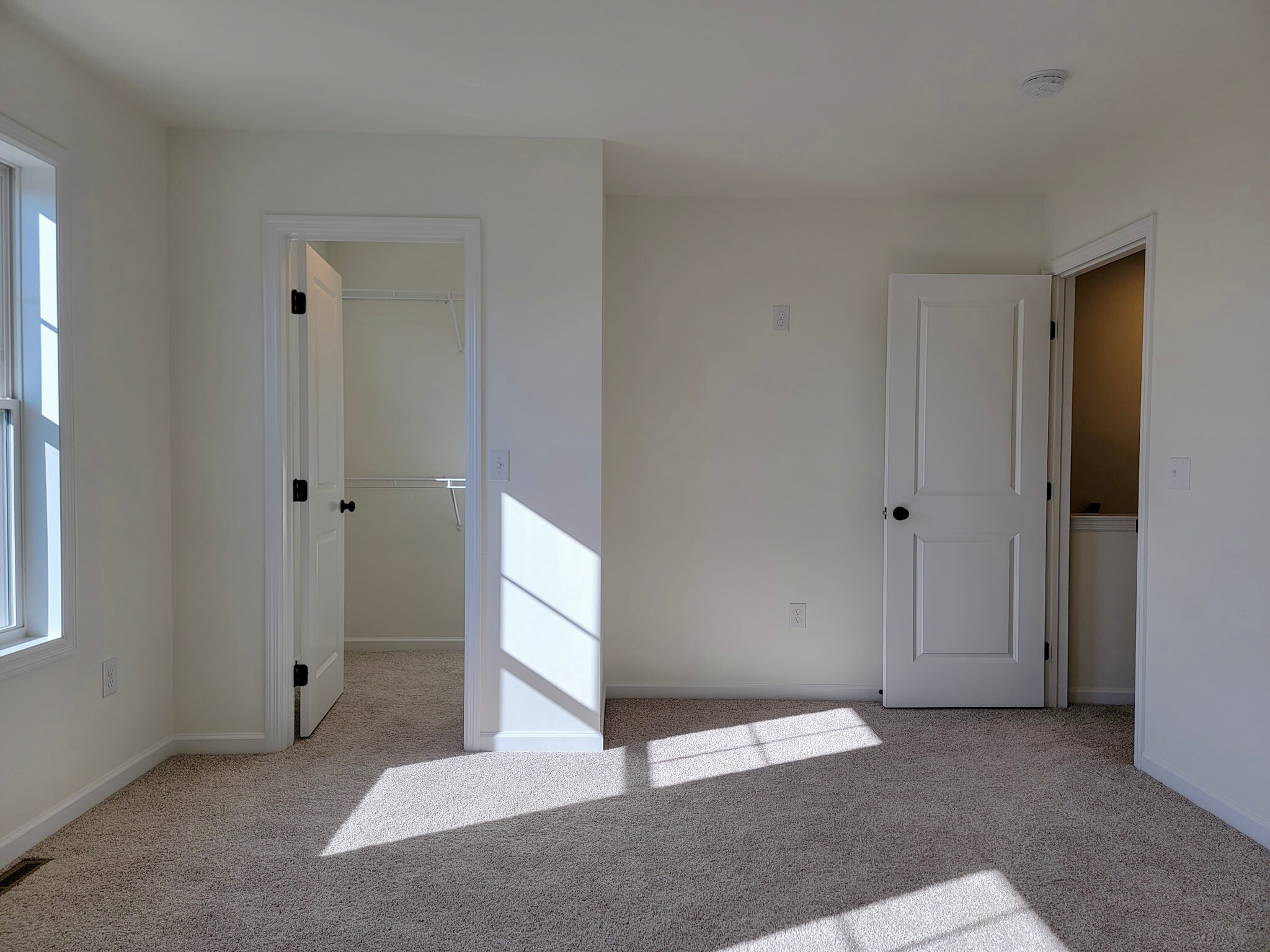 Building Photo - 19 Pacific Blvd