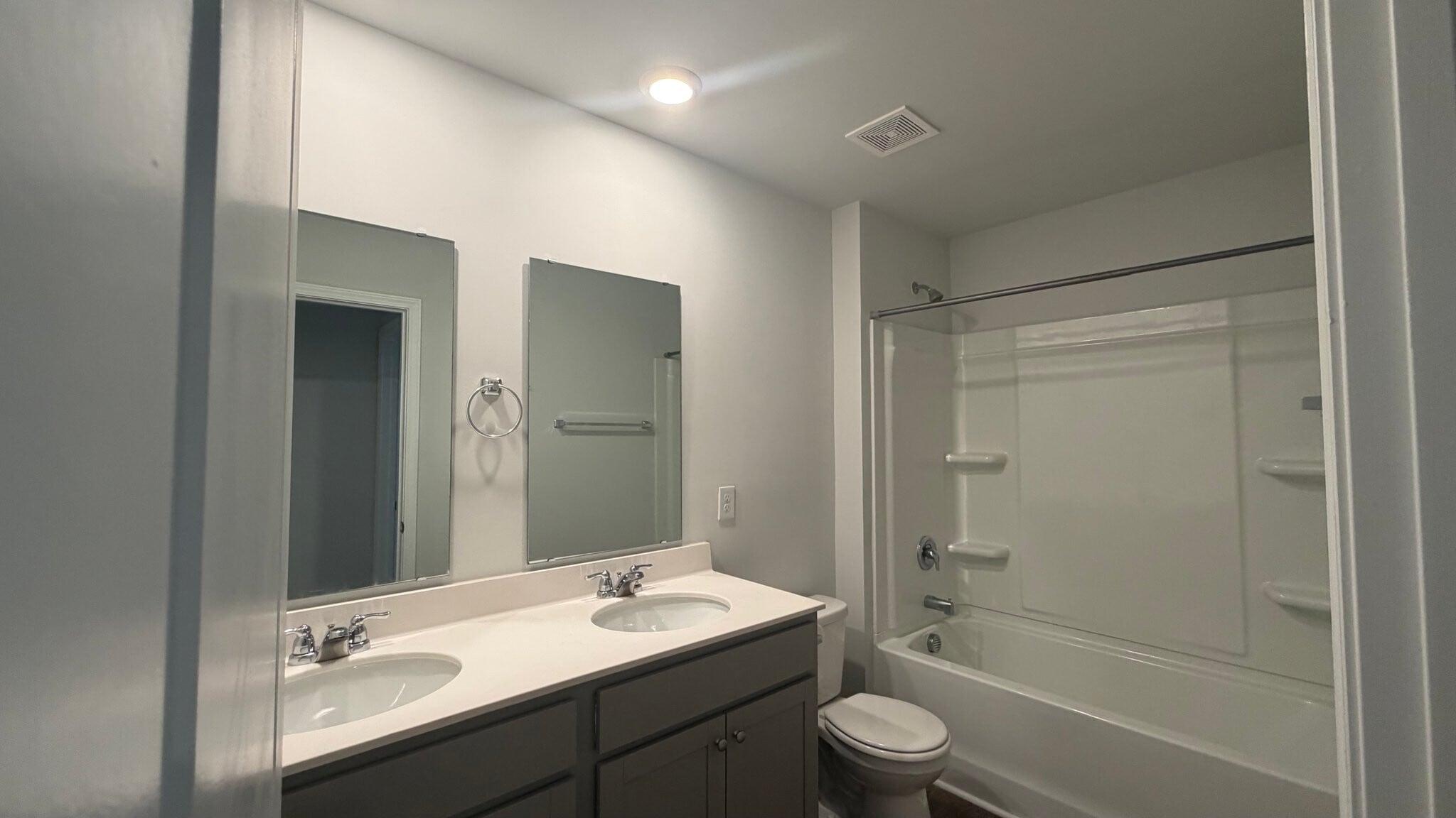 Building Photo - 742 Ladywood Dr