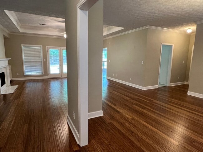 Building Photo - Home for rent in Arrowhead