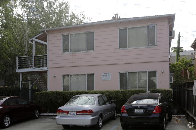 Building Photo - 2308 P St