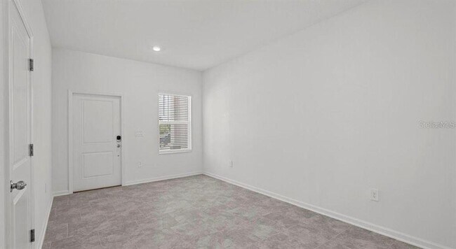 Building Photo - 3302 Laurent Lp