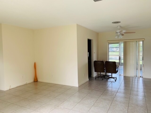 Building Photo - 7402 NW 94th Ave