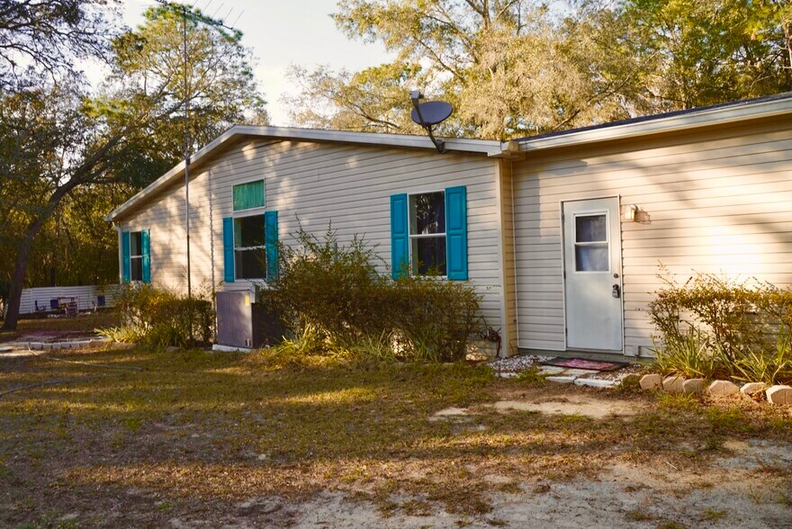 Building Photo - 29205 Saddle Oaks Ln