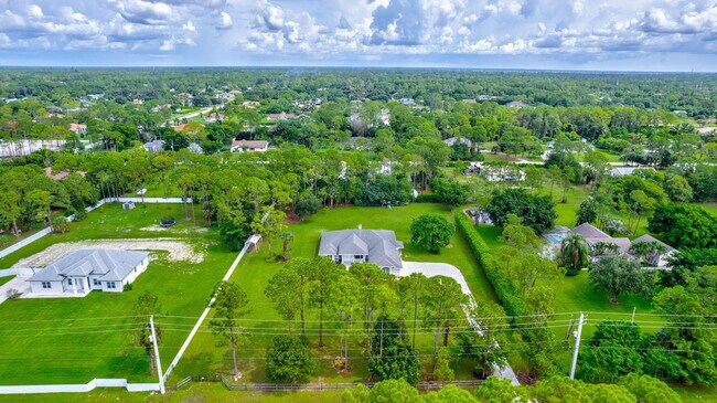 Building Photo - 14911 Orange Blvd