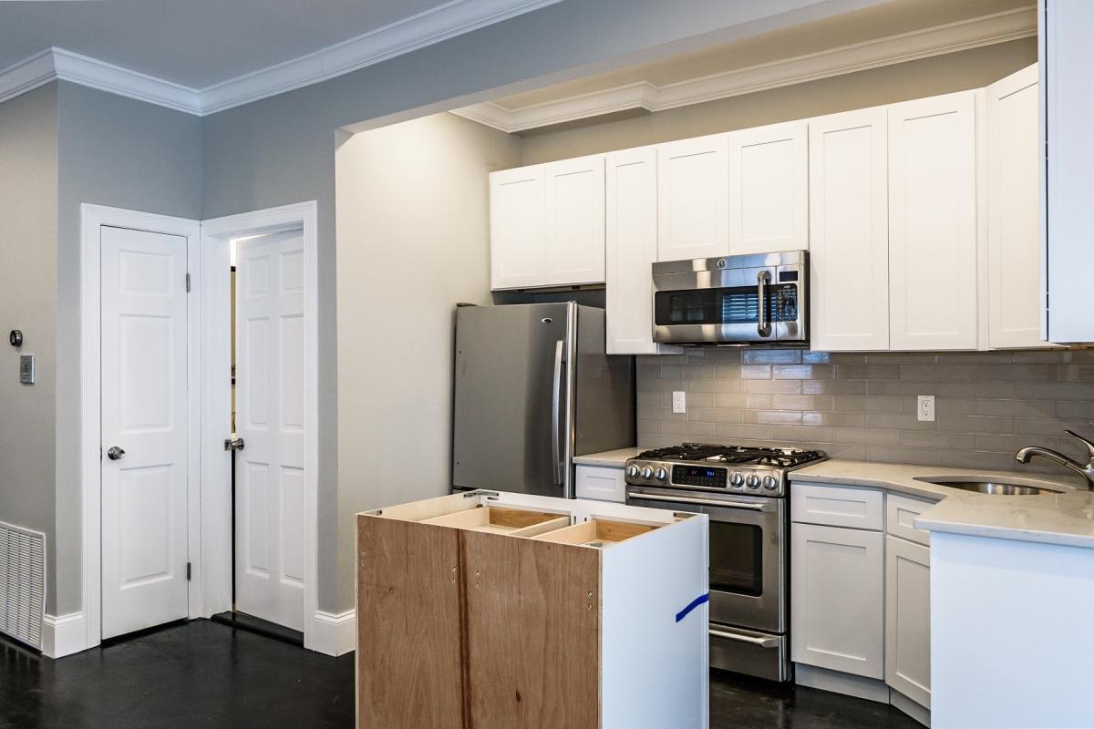 Building Photo - 69 Day St