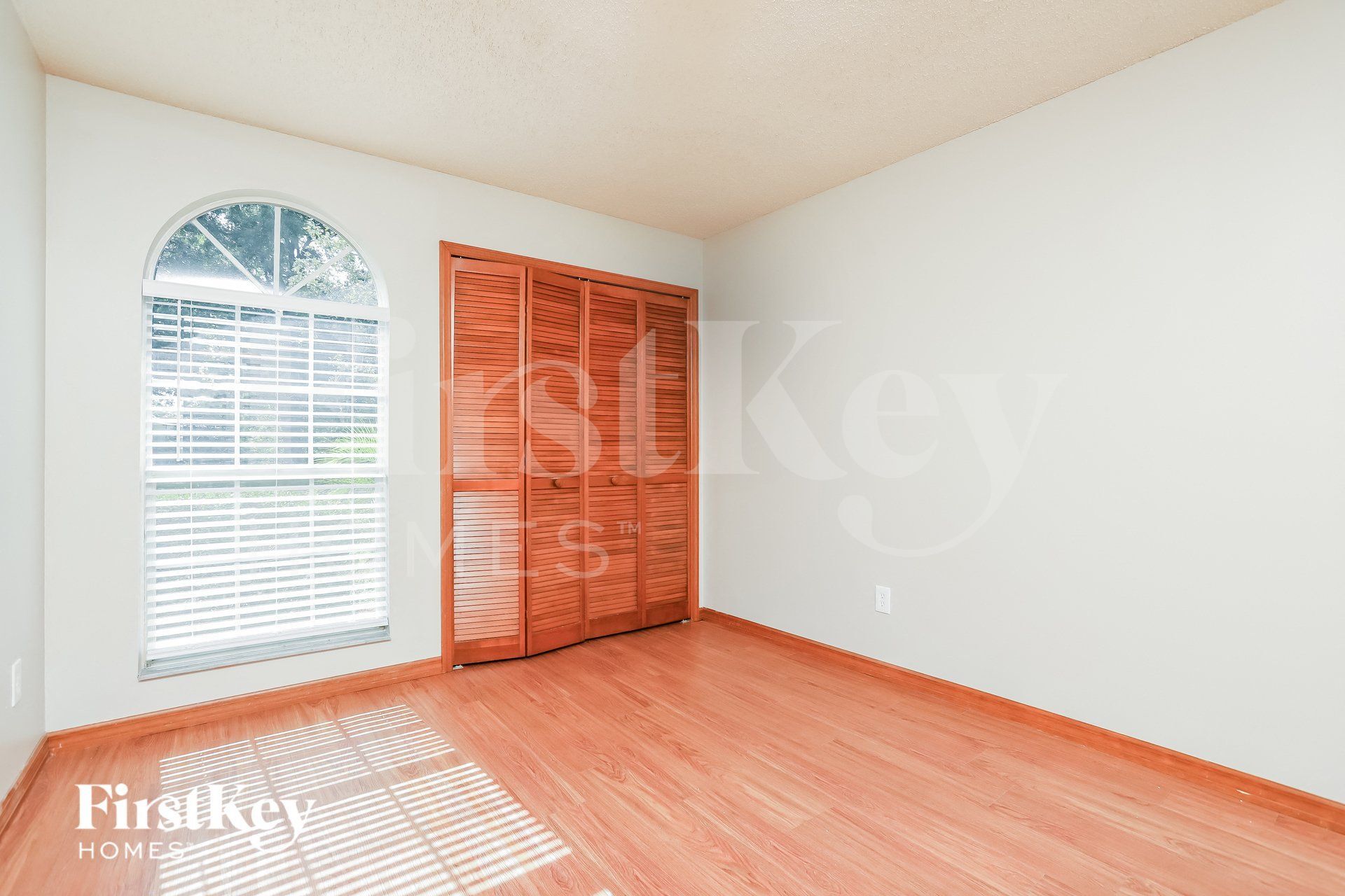 Building Photo - 104 Hazel Blvd