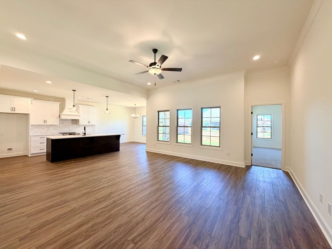 Building Photo - 527 Bristleleaf Path