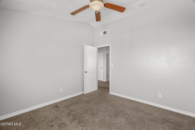 Building Photo - 14141 Tierra Leona Dr