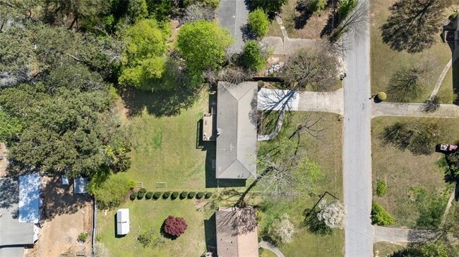 Building Photo - 3941 Forest Dr