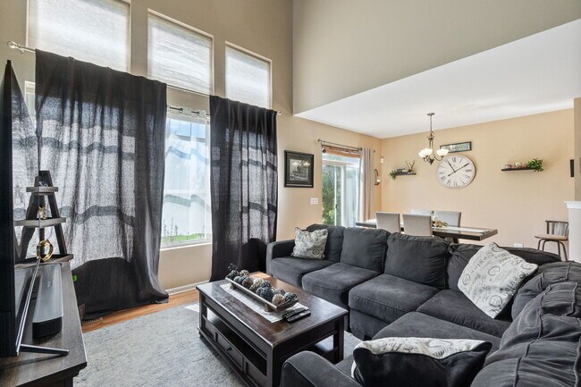 Building Photo - 1017 Montego Bay Ct