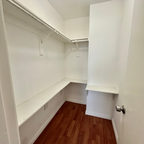 Building Photo - 178 Fourth Ave