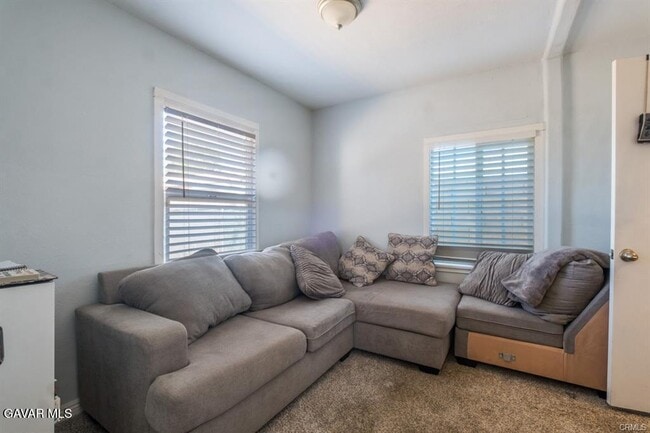 Building Photo - 2725 Desert St