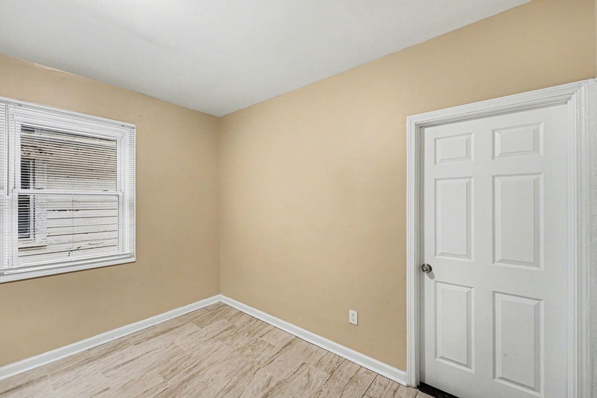 Building Photo - 3226 Carter St