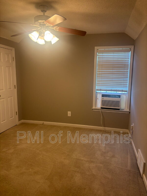 Building Photo - 3067 Woodland Fern Cove