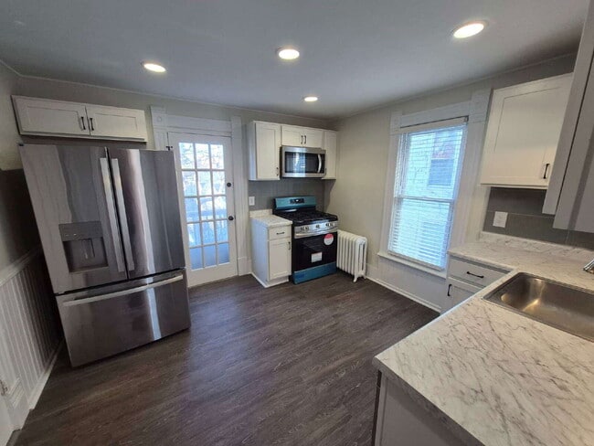 Building Photo - 1708 E Belleview Pl
