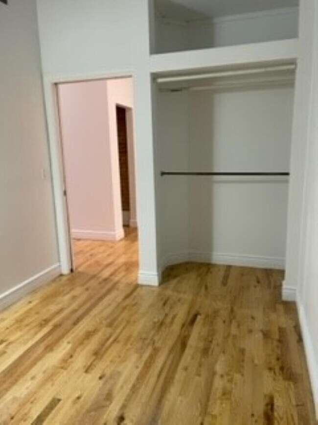 Building Photo - 208 W Michigan Ave