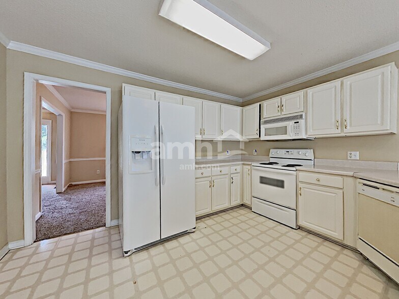 Building Photo - 20 Wisteria Woods