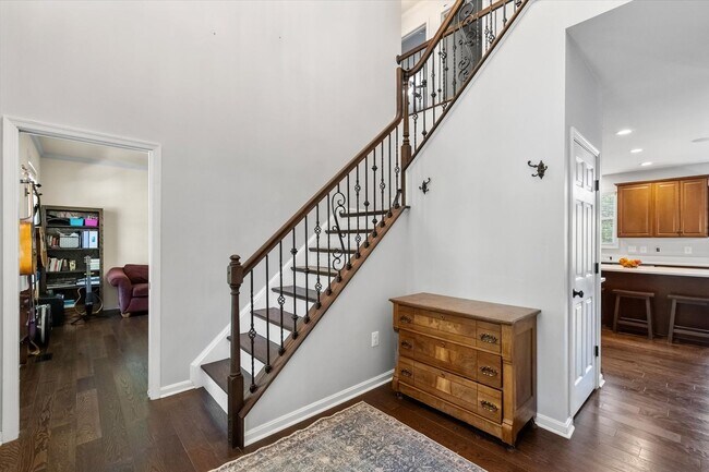 Building Photo - Gorgeous 5 Bed 3.5 Bathroom in Stafford, VA